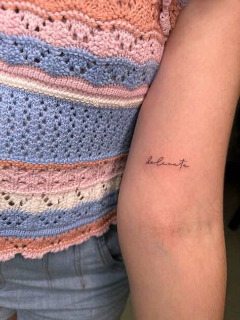 Taylor Swift Tattoo Delicate, I Still Dream For You Tattoo, Fineline Tattoo Taylor Swift, Taylor Swift Fineline Tattoo, Starlight Tattoo Taylor Swift, Delicate Tattoo Taylor Swift, Gracie Abrams Inspired Tattoo, Taylor Swift Tattoo Fine Line, Taylor Swift Dainty Tattoos