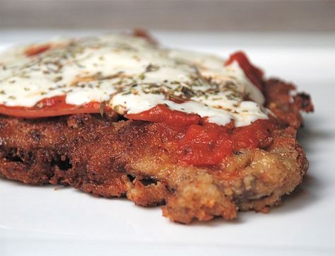 Milanesa Recipe, Argentine Recipes, Argentina Food, Argentinian Food, Ham Steaks, Fried Steak, Steak Fries, How To Cook Steak, Steak Recipes