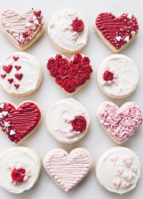 Simple Valentine Cookies Decorated, Valentine Cookies With Buttercream Icing, Frosted Valentine Sugar Cookies, Frosted Sugar Cookies Valentines Day, Heart Sugar Cookies Buttercream, Valentine Cookies Buttercream Frosting, Valentines Day Sugar Cookies Buttercream, Iced Valentine Cookies, Valentine Icing Cookies