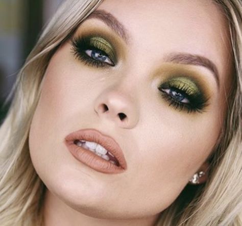 Melt Cosmetics Gemini palette Olive Green And Silver Eye Makeup, Themed Makeup Ideas, Melt Gemini Palette, Melt Gemini Palette Looks, Gemini Palette Looks, Chartreuse Makeup, Eye Makeup Without Eyeshadow, Makeup Without Eyeshadow, Hazel Eyes Eyeshadow