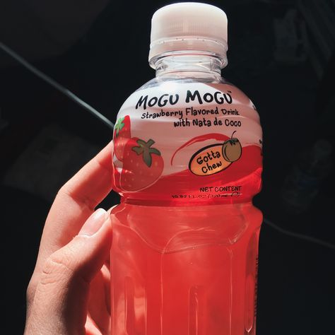 mogu mogu! Mogo Mogo Drink, Mogu Mogu Strawberry, Mogu Mogu Aesthetic, Mogu Mogu, Flavored Drinks, Powerade Bottle, Box Ideas, Disney Wallpaper, Drinking Water