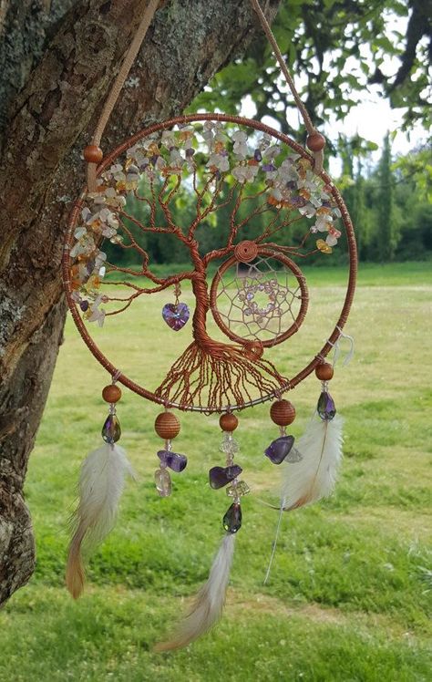 Diy Jewelry Tree, Jewelry Tree Diy, Tree Of Life Dream Catcher, Atrapasueños Diy, Diy Tumblr, Dream Catcher Craft, Swarovski Heart, Deco Nature, Wire Trees