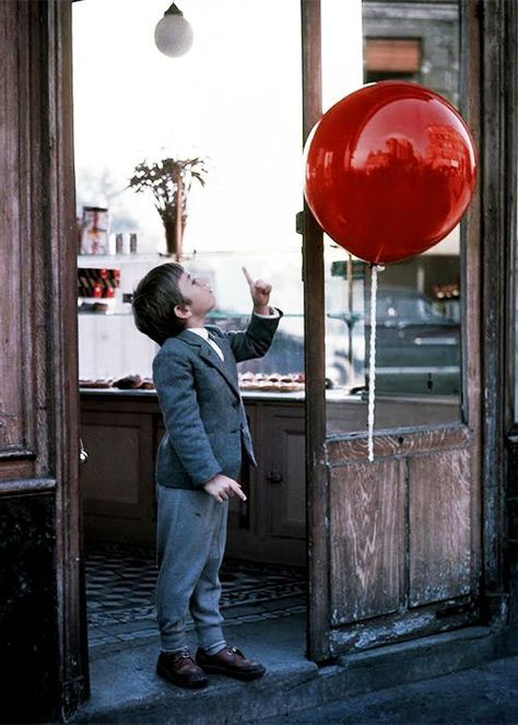 The Red Balloon, Movies Family, Le Ballon, Film Red, French Films, Red Balloon, Family Entertainment, Family Movies, Art Films