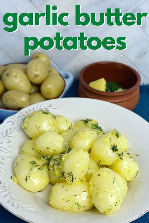 Garlic Butter Potatoes - Peter's Food Adventures Sriracha Sauce Recipe, Sauteed Brussel Sprouts, Butter Potatoes, Crushed Potatoes, Peasant Food, Potato Sides, Cheesy Potatoes, Peeling Potatoes, Potato Side Dishes