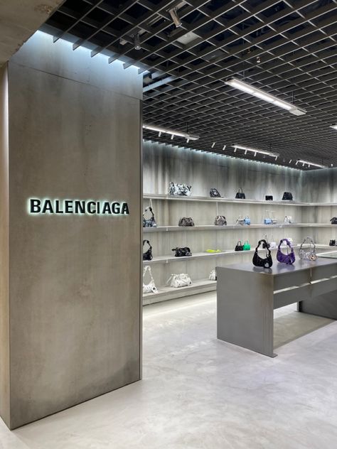 #balenciaga #fashion #luxury #luxurystyle Balenciaga Store Interior, Aesthetic Retail Store, Balenciaga Store Aesthetic, Balenciaga Aesthetic Outfit, Balenciaga Interior, Balenciaga Branding, Gentle Monster Store, Balenciaga Aesthetic, Fashion Retail Interior