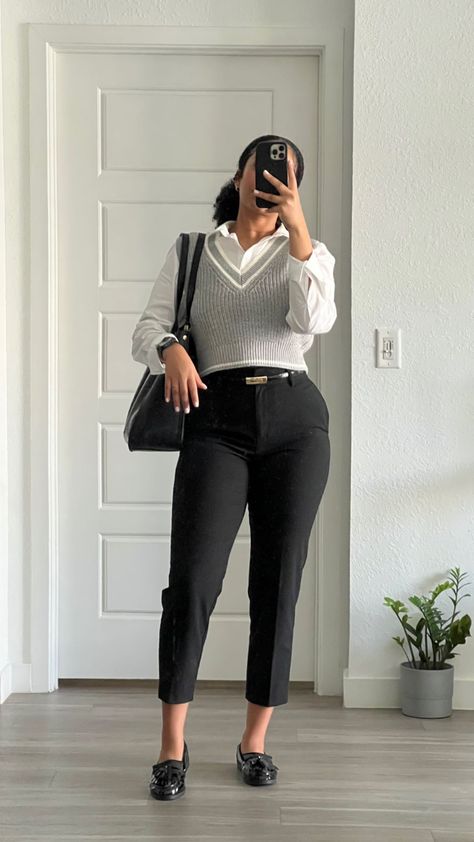 Work Fits Plus Size, Curvy Smart Casual, Business Casual Outfits Latina, Business Professional Outfits For Midsize Women, First Day Office Outfit, Edgy Outfits Work, Counselor Outfits Women Professional, Formal Interview Outfit, Business Casual Outfits For Women Midsize