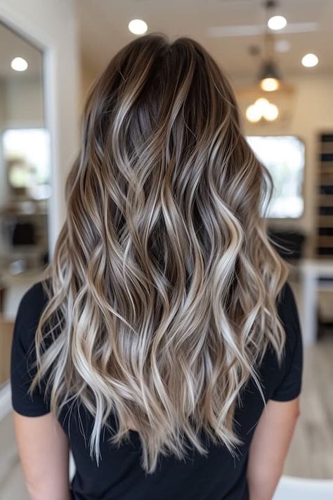 Cute High Light Hair, Highlights Brown Hair Bottom Half, Dark Brown With Light Blonde Highlights, Blonde Balayage On Dark Hair Long, Cool Blonde Brown Hair, Blended Highlights And Lowlights Brown, Blonde And Brunette Hair Color Ideas, Color Brown Hair Ideas, Brown Hair With A Lot Of Highlights