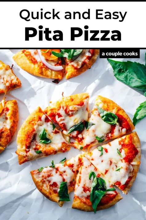 Pita Pocket Recipes, Pita Bread Pizza, Personal Pizzas, Bread Pizza Recipe, Falafel Pita, Individual Pizzas, Pita Pizza, Pita Bread Recipe, Pita Recipes