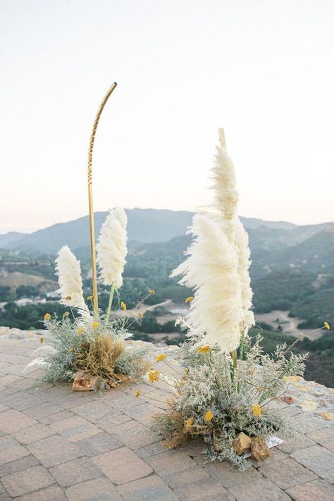 2018 + 2019 Master Wedding Trend Report | Photo: Babsie Ly Photography, Planning: Amorology, Floral by Siren Floral Co. | #weddingtrends #weddinginspiration #weddingideas #2019bride #2020bride #floralarch #ceremonyflowers Copper Wedding Arch, Lush Wedding, Grass Wedding, Wedding Altars, Copper Wedding, Ceremony Inspiration, Ceremony Flowers, Aisle Decor, Martha Stewart Weddings