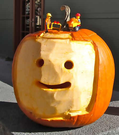 Lego Pumpkin Carving, Lego Pumpkin, Diy Pumpkin Carving, Pumpkins Ideas, Lego Halloween, Halloween Pumpkin Carving Stencils, Pumkin Carving, Carving Stencils, Scary Pumpkin Carving