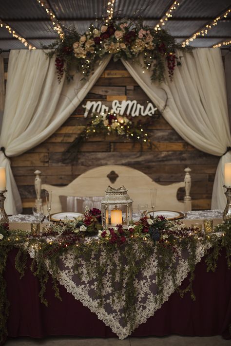 Sam Uley, Head Table Wedding Decorations, Western Themed Wedding, Head Table Wedding, Sweetheart Table Wedding, Mom Wedding, Future Wedding Plans, Outdoor Wedding Decorations, Cute Wedding Ideas