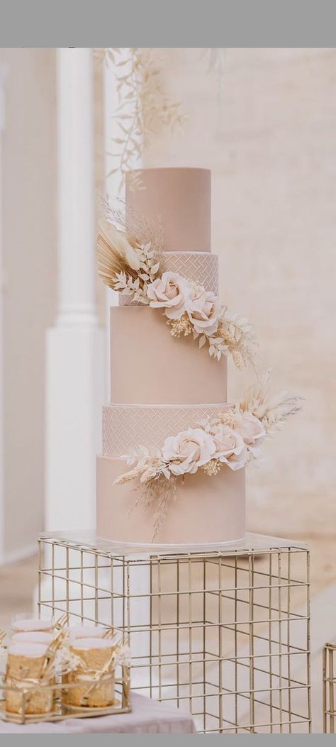 Nude Wedding Cake, White Wedding Cake, Nude Color, White Wedding, Wedding Cakes, Dream Wedding, Pastel, Cake