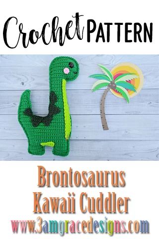 Our Brontosaurus Dinosaur crochet pattern & tutorial makes an adorable pillow for you or your favorite dino lover! #crochet #amigurumi Amigurumi Pillow, Crochet Ragdoll, Lover Crochet, Dinosaur Crochet Pattern, Dinosaur Amigurumi, Dinosaur Crochet, Crochet Dinosaur Patterns, Crochet Pattern Tutorial, Crochet Dinosaur