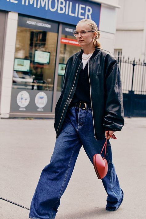 Best Paris Fashion Week Spring 2023 Street Style Spring 2023 Street Style, Alexandra Carl, Fashion Week Spring 2023, 2023 Street Style, Street Style 2023, Tokyo Street Style, Paris Fashion Week Street Style, Street Snap, Style 2023