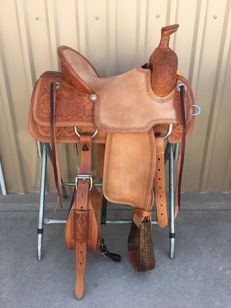 Rope Saddles, Western Tack Sets, Ranch Saddle, Horse Items, Roping Saddles, Western Horse Saddles, Western Saddles, Barrel Racing Horses, Saddle Accessories