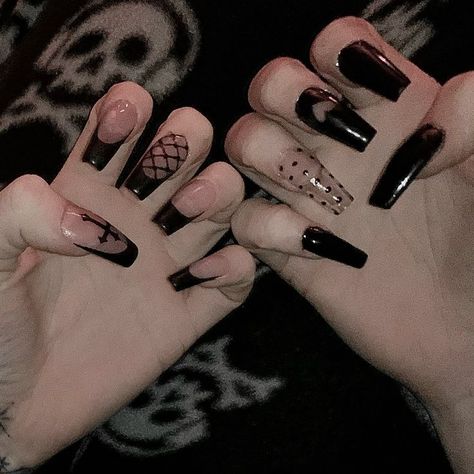 Gothic Nails, Anime Nails, Edgy Nails, Goth Nails, Grunge Nails, Nail Stuff, Pretty Gel Nails, Soft Nails, Kawaii Nails