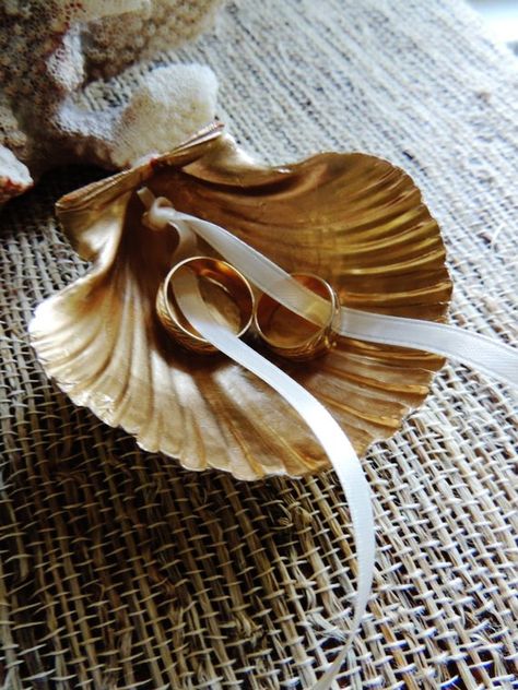 SEASHELL RING HOLDER Ring Bearer Wedding Ring Holders Dish Box Ring Pillow Alternative Beach Theme S Shell Ring Bearer, Wedding Rings Pillow, Ring Pillow Alternatives, Ring Pillow Lace, Tiffany Wedding Rings, Seashell Ring, Beach Rings, Cell Phone Ring, Wedding Ring Holder