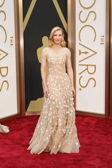 Oscar Dresses Best Red Carpet Looks, Oscar Red Carpet Gowns, Best Oscar Dresses Of All Time, Best Oscar Dresses, Best Celebrity Dresses, Red Carpet Dresses Best, Oscars Red Carpet Dresses, Oscar Gowns, Oscars 2014