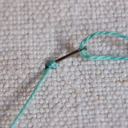 French Knot Stitch, Knitting Crafts, French Knot Embroidery, Lines And Shapes, Knots Tutorial, Embroidery Stitch, Hand Embroidery Flowers, The Dot, Stitch Ideas