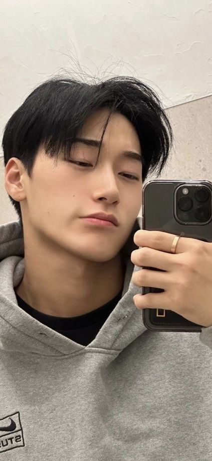 San Hot Daddy, Choi San Wallpaper, Update Wallpaper, Kang Yeo-sang, San Ateez, Sans Cute, Ateez San, Hot Asian Men, K Wallpaper