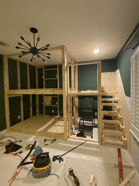 Cubbies Mudroom, Diy Loft Bed, Mudroom Bench Seat, Ikea Organization, Bunk Beds Built In, Building A Door, Kids Loft, Mudroom Bench Plans, Loft Bunk Beds