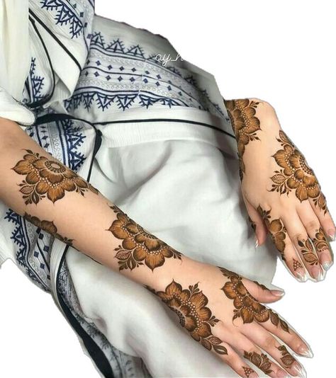 Henna Designs Arabic, Amazing 3d Tattoos, Henna Inspo, Arabic Henna Designs, Latest Henna Designs, Henna Style, Very Simple Mehndi Designs, Simple Mehndi Designs Fingers, Pretty Henna Designs