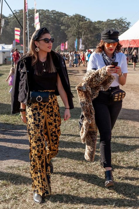 Splendour In The Grass Fashion Outfits, Splendour In The Grass Fashion, Cold Festival Outfit Ideas, Outsidelands Outfit, Outdoor Festival Outfit, Cold Festival Outfit, Fall Festival Outfit, Rave Party Outfit, Desert Festival