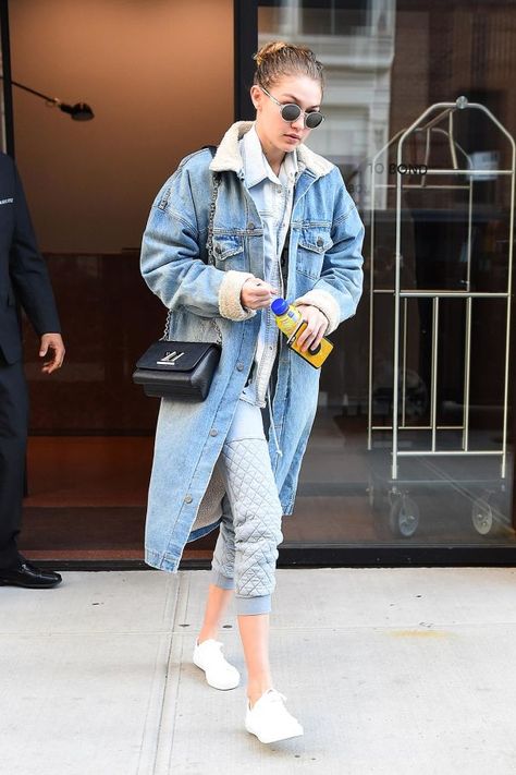 Gigi Hadid Denim Jacket Trend, Spring Denim Jacket, Off Duty Outfits, Spring Denim, Denim Jacket Fashion, Lined Denim Jacket, The Zoe Report, Lily Aldridge, It Girls