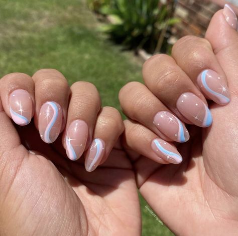 Gender Reveal Nails Almond Shape, Gender Reveal Nails Almond, Subtle Gender Reveal Nails, Gender Reveal Gel Nails, Gender Reveal Nails Ideas Acrylic Short, Neutral Gender Reveal Nails, Cute Gender Reveal Nails, Gender Neutral Nails, Pregnancy Announcement Nails