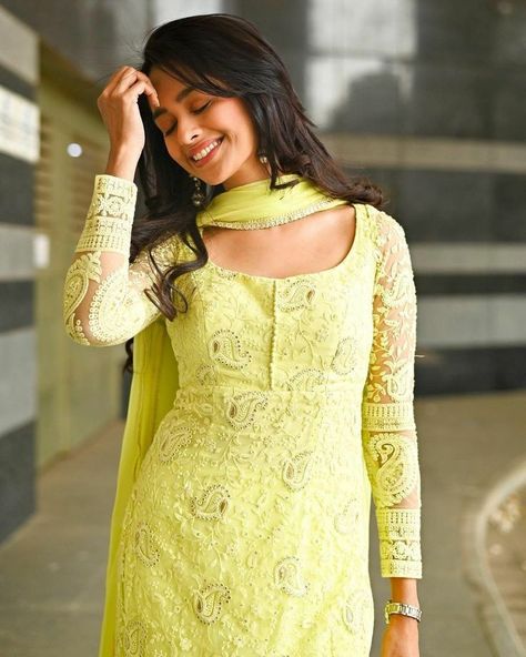 Mugdha Chaphekar, Dress Designs For Stitching, Designer Anarkali Dresses, Stylish Kurtis Design, Trendy Outfits Indian, Churidar Designs, Simple Frocks, Frock For Women, Long Kurti Designs