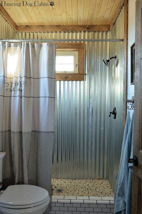 Rustic Bathroom Shower, Rustic Bathroom Remodel, Barn Bathroom, Outdoor Bathroom Design, Cabin Bathrooms, Rustic Bathroom Designs, Tiny House Bathroom, Remodeling Mobile Homes, Casa Container