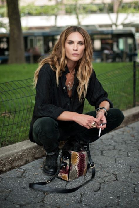 NYFW Erin Wasson Style, Fashion Me Now, Erin Wasson, Biker Chic, Jane Birkin, Looks Black, Fashion Night, Alexa Chung, Kristen Stewart