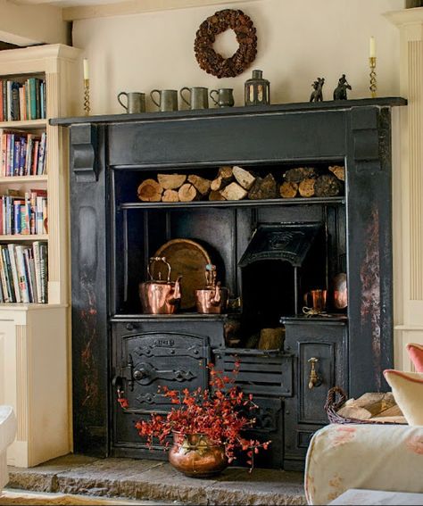 Built-In Wood Stove | Content in a Cottage Wood Burning Cook Stove, English Houses, Old Stove, Fire Design, English Country Cottage, Vintage Stoves, Antique Stove, Color Crema, Dream Cottage