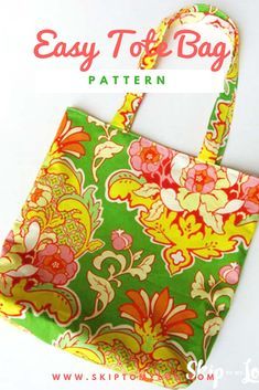 Here is a simple tote bag pattern that will show how to make a super cute tote. The best part it is reversible! #sewing Easy Tote Bag, Tote Bag Sewing, Simple Tote Bag, Tote Bag Pattern Free, Reversible Tote Bag, Simple Tote, Bag Pattern Free, Sew Ins, Tote Bags Sewing