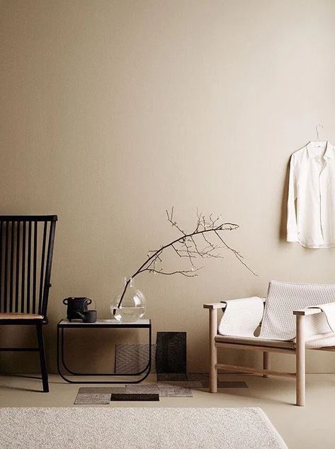 Beige is the new black - Here are the best paint colours for your home | by SHnordic Beige Wall Colors, Tan Living Room, Earth Tone Decor, Interior Design Per La Casa, Interior Minimalista, Beige Interior, Best Paint Colors, 아파트 인테리어, Luxury Homes Interior