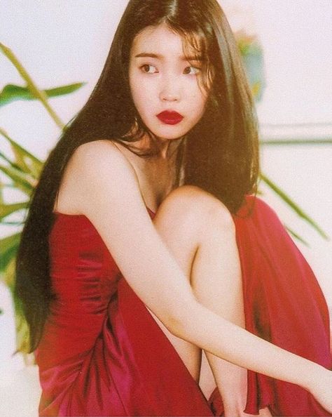 Iu Red Dress, Korean Actress, Kpop Girl Groups, Pretty Woman, Red Formal Dress, Kpop Girls, Red Dress, High Neck Dress, Sleep