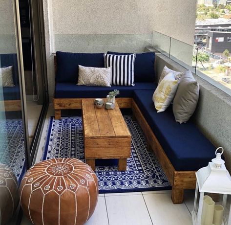 Diy Balcony, Balcony Design Ideas, Artistic Furniture, Diy Sofa, Apartment Balcony Decorating, Balcony Design, Small Balcony, Balcony Decor, Modern Apartment