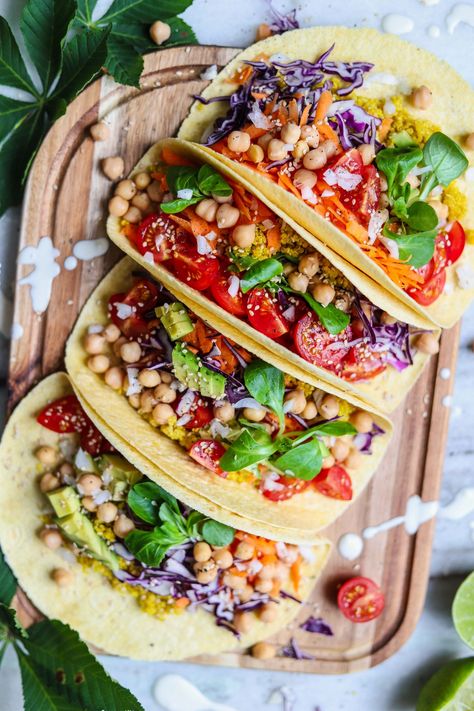 Vegan Rainbow Tacos Rainbow Tacos, Vegetable Tacos, Vegan Tacos Recipes, Lime Quinoa, Easy Vegan Dinner, Vegan Tacos, Rainbow Food, Hungry Girl, Tahini Dressing