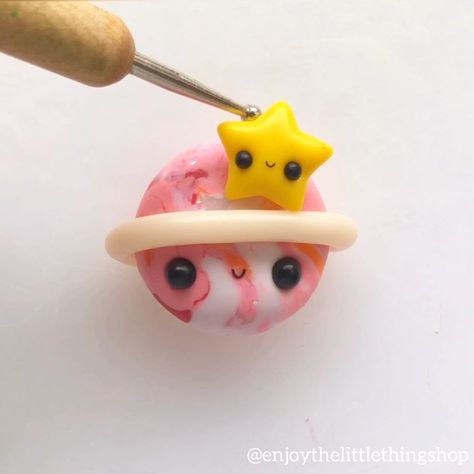 polymer clay charms! on Instagram: “Easy polymer clay planet and star charm tutorial!⭐️💗Let me know your thoughts on down below!!:) Here are all of the materials I used to…” Clay Planets, Clay Toys, Easy Polymer Clay, Polymer Clay Kawaii, Grilling Gifts, Polymer Crafts, Cute Polymer Clay, Cute Clay, Diy Resin Crafts