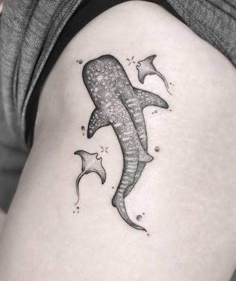 210+ Outstanding Stingray Tattoos Ideas and Designs (2023) - TattoosBoyGirl Stingray Tattoos, Shark Tattoo Ideas, Whale Shark Tattoo, Ephemeral Tattoo, Stingray Tattoo, 16 Tattoo, Sea Tattoo, Whale Tattoos, Shark Tattoo