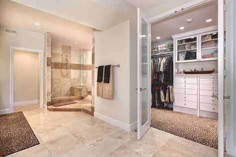 walk in closet in the bathroom = perfection Bathroom Closet Combo Layout, Master Bath And Closet, Bathroom And Walk In Closet, Small Bedroom Remodel, Closet And Bathroom, Bathroom Closet, Trendy Bathroom, Room Closet, Remodel Bedroom