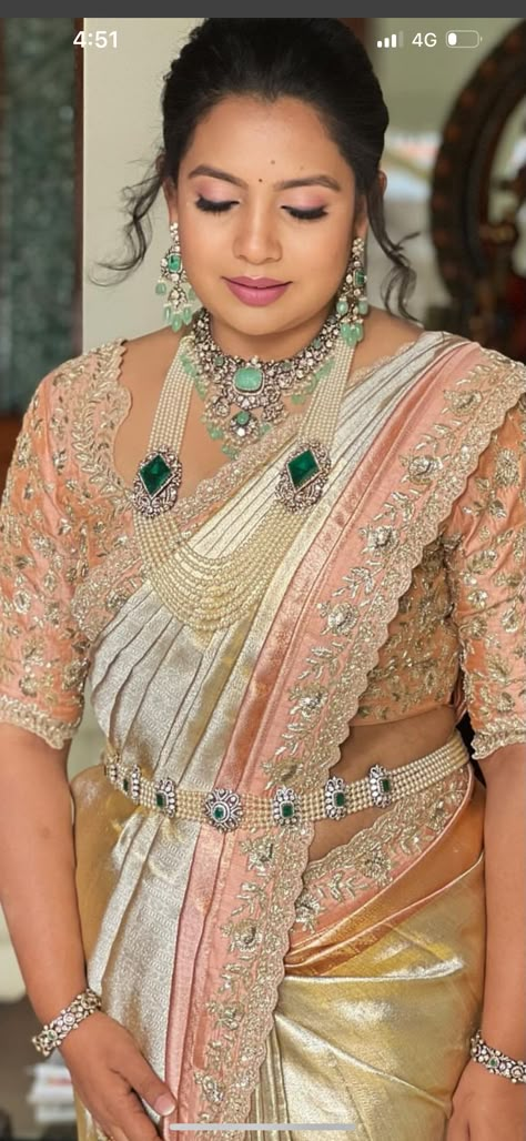 Pearl Vaddanam, Pearls Vaddanam, Victorian Vaddanam, Talambralu Saree, Engagement Dress For Bride Indian Saree, Banaras Saree Blouse Designs, Banaras Sarees, Bridal Necklace Designs, New Blouse Designs