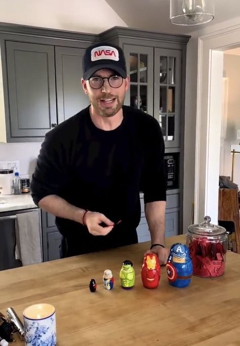 Chris Evans Bf Material, Chris Evans Husband Material, Chris Evans Boyfriend, Chris Evans Boyfriend Material, Brunette Men, Chris Evans Girlfriend, Dr Evans, Jack Thompson, Chris Roberts