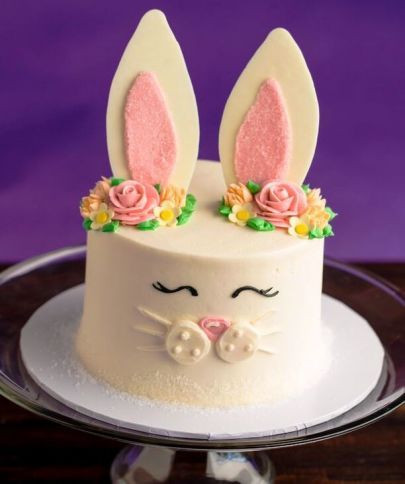 Easter Cake Designs, Delicious Buttercream Frosting, Bunny Birthday Cake, Easter Food, Easter Baking, Easter Cake, Bunny Birthday, Baby Cakes, The Easter Bunny