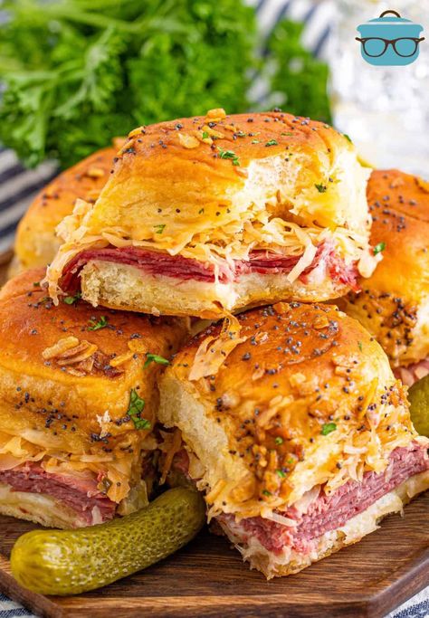 Reuben Sliders - The Country Cook Reuben Sliders, Sliders Recipes, Country Cook, Mini Sandwiches, The Country Cook, Hawaiian Rolls, Slider Recipes, Country Cooking, Incredible Recipes