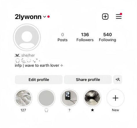 old insta layout #instagram Aesthetic Twitter Layout, Slang Words Popular, Ig Layout Ideas, Insta Bios, Ig Layout, Ig Icons Highlights Aesthetic, Instagram Layout Ideas, Aesthetic Instagram Accounts, Instagram Account Ideas