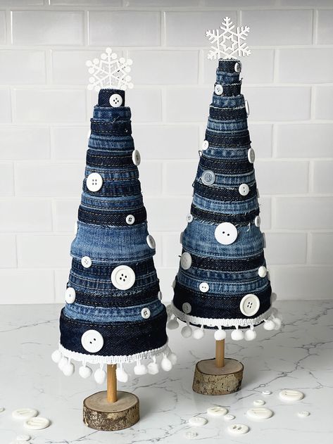 Denim Ornaments Diy, Denim Christmas Tree Decorations, No Sew Christmas Tree, Denim Gnomes Diy, Denim Christmas Decorations, Fabric Trees Christmas Diy, Denim Scraps Ideas, Blue Xmas Decorating Ideas, Upcycled Christmas Decorations