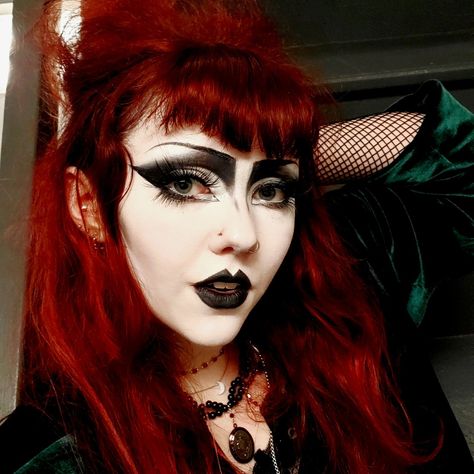 trad goth makeup Trad Goth Hair, Trad Goth Hairstyles, Simple Trad Goth Makeup, 80s Trad Goth, Trad Goth Makeup 80s, Traditional Goth Makeup 80s, Purple Trad Goth Makeup, Trad Goth Makeup, Devil Makeup