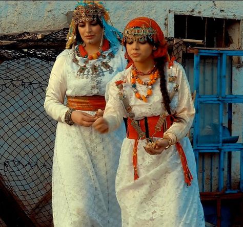 Mena Aesthetic, Amazigh Aesthetic, Moroccan Traditional Clothing, Moroccan Aesthetic, Moroccan Beauty, Moroccan Culture, Moroccan Wedding, My Culture, North Africa