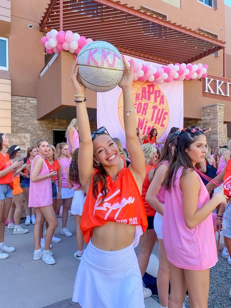 Sorority Basketball Theme Bid Day, Jersey Sorority Theme, Basketball Sorority Theme, Basketball Bid Day Theme, Sports Bid Day Theme, Bid Day Accessories, Kkg Bid Day Themes, Creative Bid Day Themes, Spirit Week Ideas Sorority